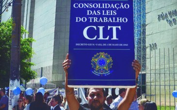 Bolsonaro radicaliza política de Temer na área trabalhista